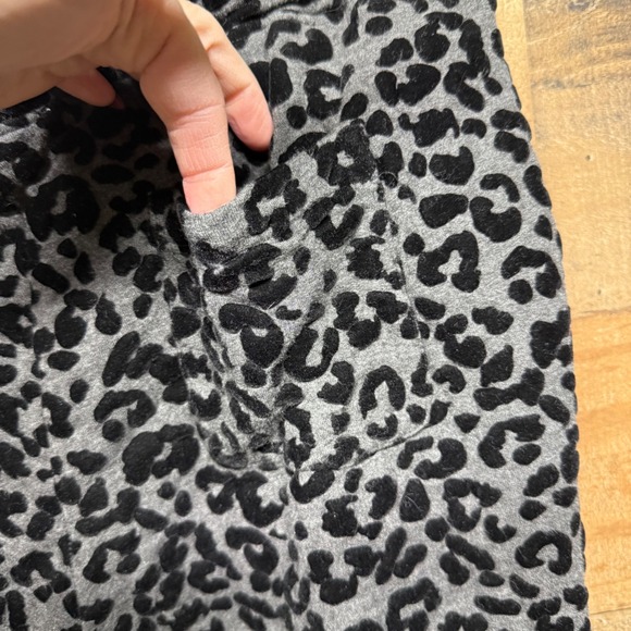 Soma WKND Leopard Print Velour Lounge Set Hoodie Pants Gray Black Size S - Picture 6 of 10